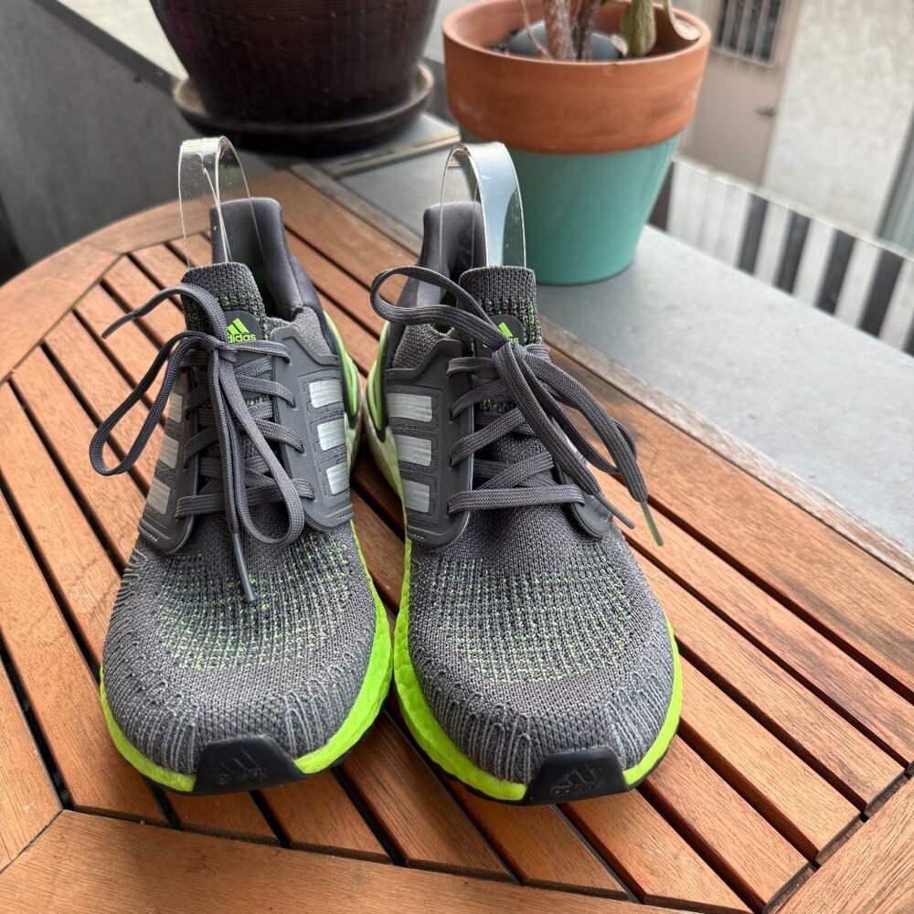 Adidas Mens Ultraboost 20 Running Shoes Size 6.5 Gray/Green Boost Cushion - Picture 3 of 8
